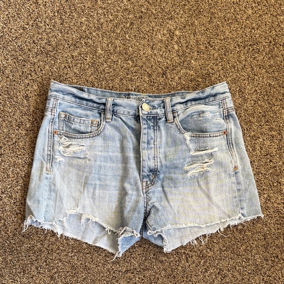 American Eagle Distressed Denim Women Shorts size 10 - Picture 1 of 5